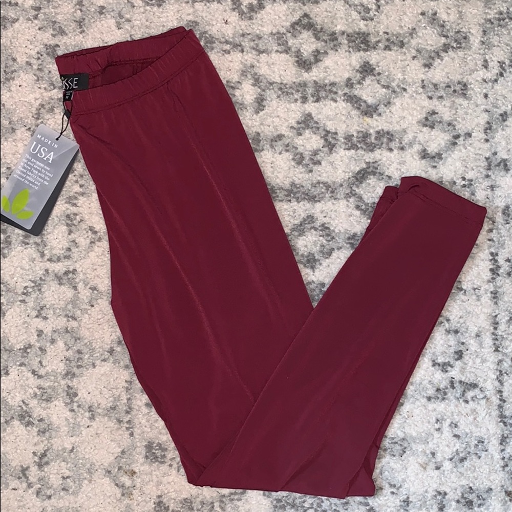 BNWT Lbisse leggings